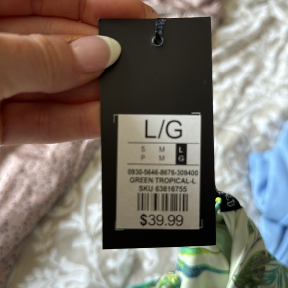 SOLD - Urban Planet - Green Tropical - L - Picture 3 of 3